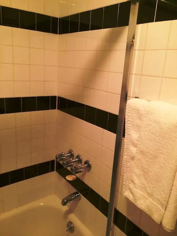 Park Savoy Hotel New York 2*,  USA